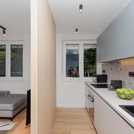 Apartament Mediterranean Bliss Near Old Town And